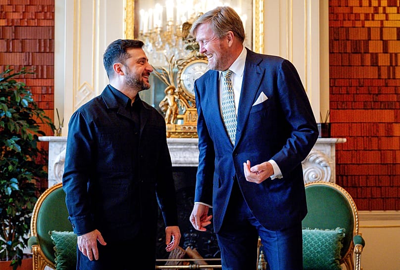 Volodymyr Zelenskyy incontra il re olandese Guglielmo Alessandro all'Aia, Paesi Bassi, 16 dicembre 2025