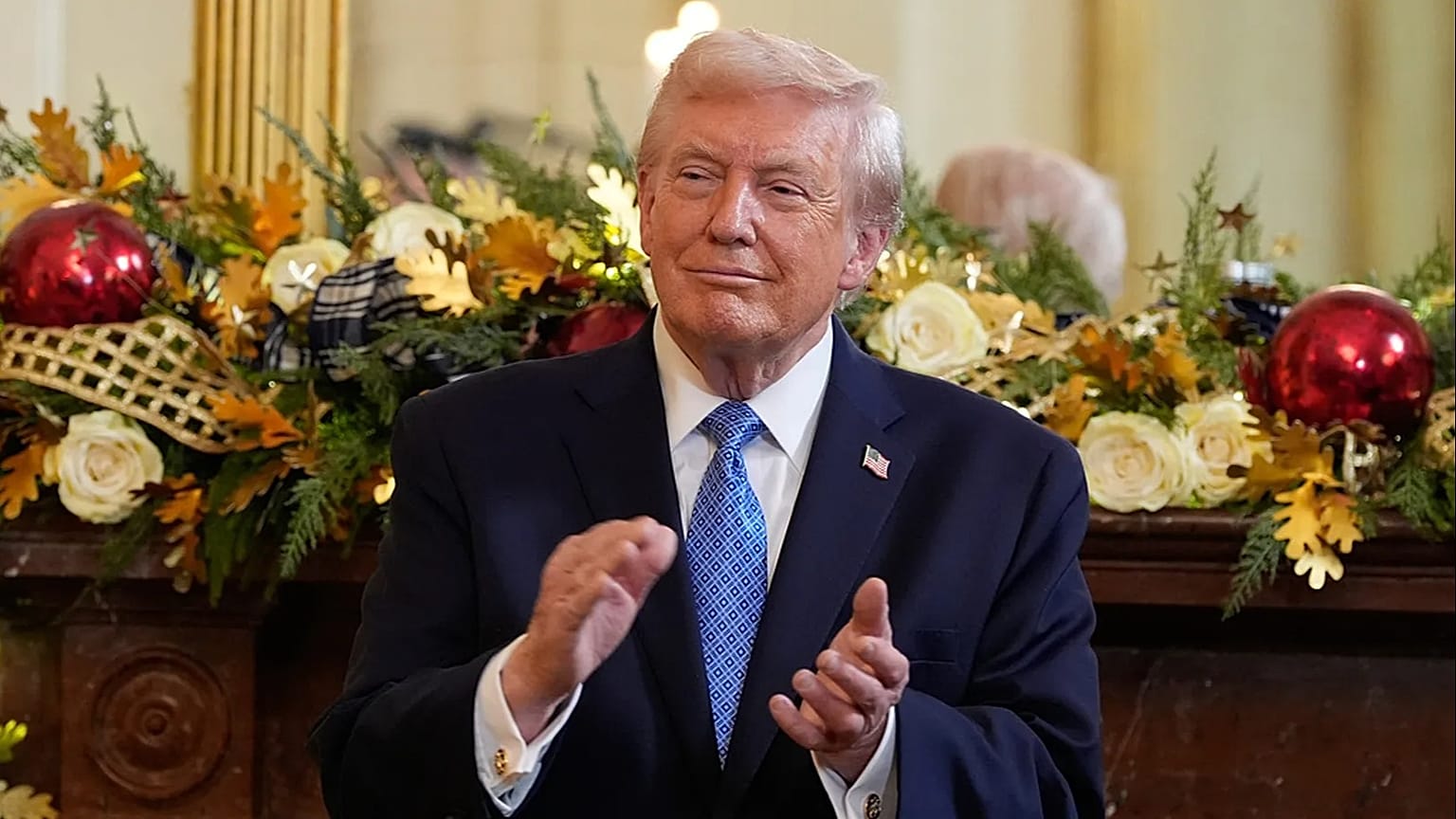 الرئيس الأميركي دونالد ترامب خلال حفل عيد الحانوكا في القاعة الشرقية بالبيت الأبيض، الثلاثاء 16 ديسمبر/كانون الأول 2025، في واشنطن.