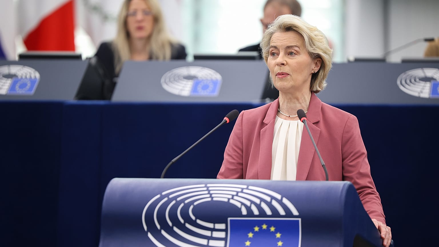 European Commission President Ursula von der Leyen addresses the European Parliament in Strasbourg on December 17, 2025.