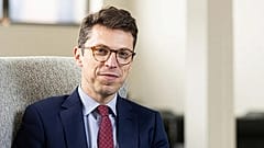 Esta foto sin fecha, facilitada al MIT en diciembre de 2025, muestra a Nuno Loureiro. (Jake Belcher/MIT vía AP)