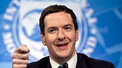 ARŞİV - 2016'da Birleşik Krallık Maliye Bakanıyken bir basın toplantısında konuşan George Osborne.