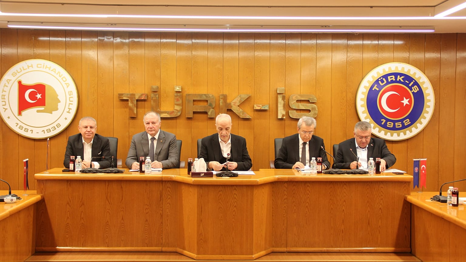 Türkiye İşçi Sendikaları Konfederasyonu (TÜRK-İŞ) Bakanlar Kurulu, 4 Kasım 2025.