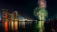 Un espectáculo de fuegos artificiales en Dubái