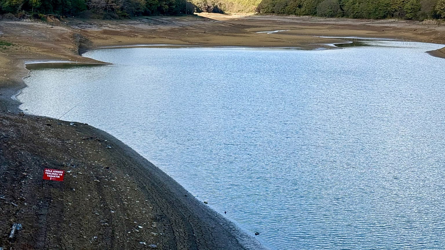 Sularında çekilme yaşanmış Göktürk Göleti / 12 Ekim 2025