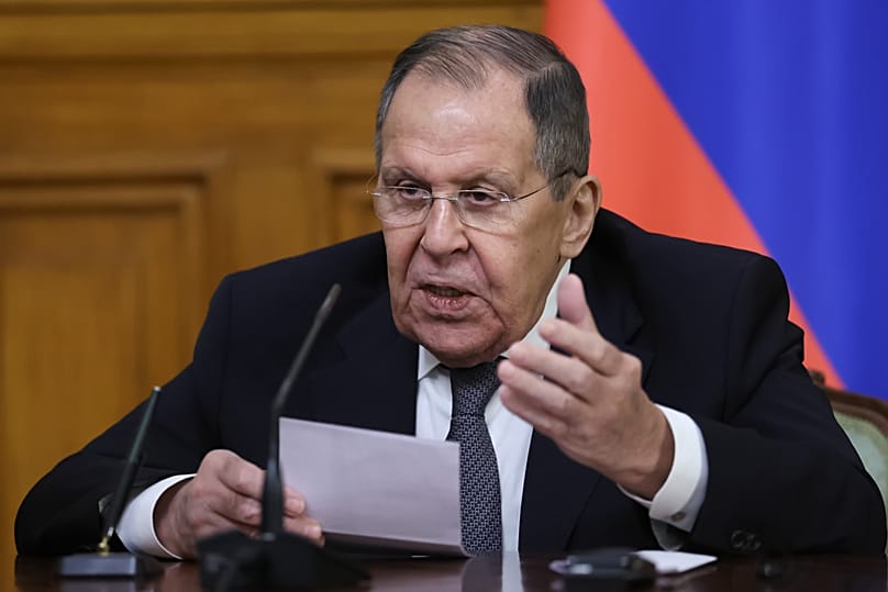 سرگئی لاوروف با اشاره به ایران گفته است که روسیه به دوستان قدیمی خود خیانت نمی‌کند