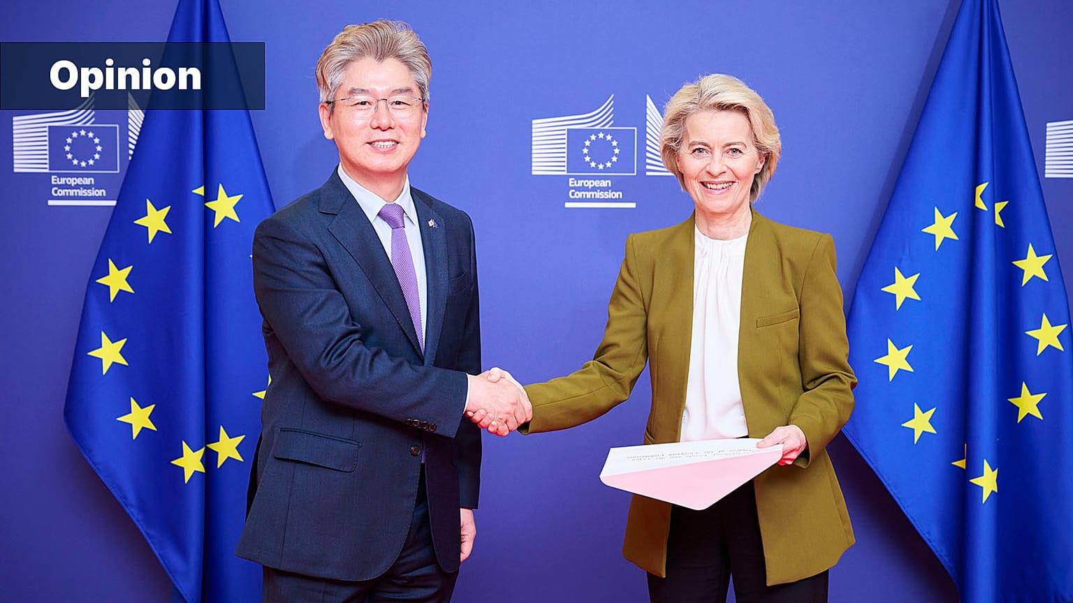 H.E. Ambassador Ryu Jeong-hyun and European Commission President Ursula von der Leyen