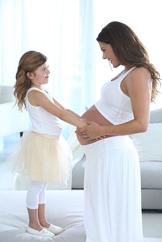 محققان می‌گویند سطوح بالاتر ویتامین دی مادر در دوران بارداری با کاهش احتمال پوسیدگی زودهنگام دندان در کودکان همراه است