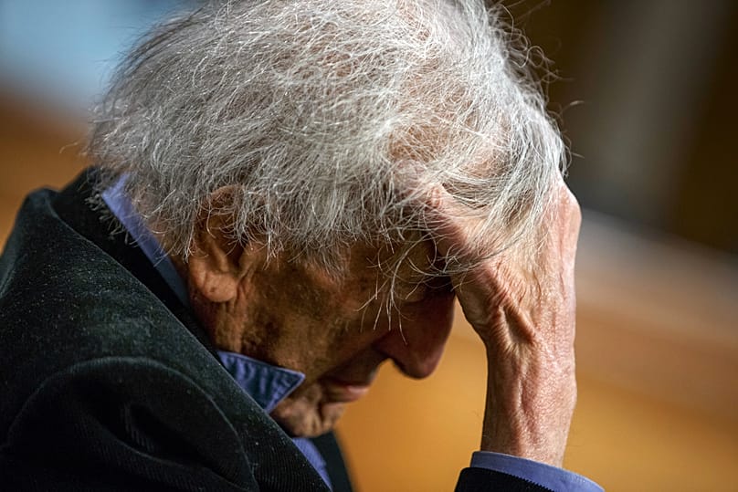 محققان می‌گویند دشواری در تمرکز و از دست دادن اعتمادبه‌نفس در افراد افسرده از علائم زوال عقل است