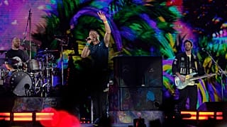 كريس مارتن، مغني فرقة "كولد بلاي" في نافي مومباي، بتاريخ 18 يناير 2025.