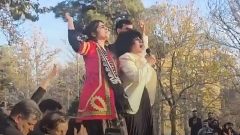 نرگس محمدی در مراسم مشهد