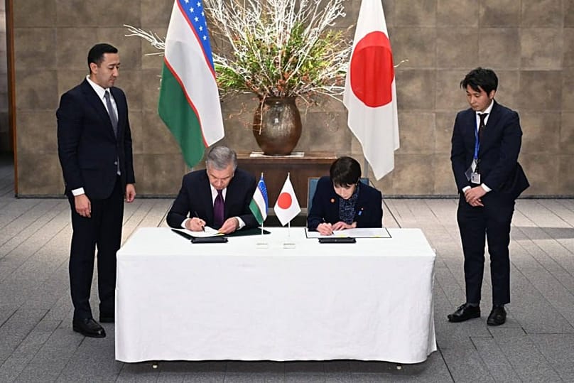 Uzbek-Japanese document-signing ceremony in Tokyo