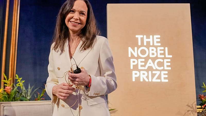 لدعمها إجراءات ترامب ضد فنزويلا.. ويكيليكس ترفع دعوى لمنع منح جائزة نوبل للمعارضة ماتشادو 