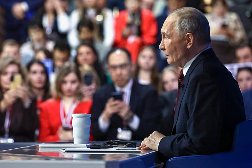 Az elnöki tájékoztató második órájában