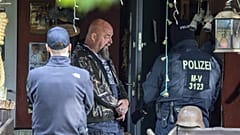 2023-as felvétel: házkutatás Sven Kruegernél, a Hammerskins egyik aktivistájánál