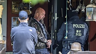 2023-as felvétel: házkutatás Sven Kruegernél, a Hammerskins egyik aktivistájánál