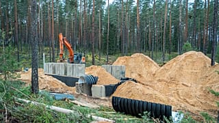 Estland hat begonnen, Bunker an der europäischen Verteidigungslinie zu bauen, bis 2027 sollen es rund 600 davon geben.