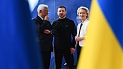 Η ΕΕ συμφώνησε να συγκεντρώσει 90 δισεκατομμύρια ευρώ σε κοινό χρέος για τη στήριξη της Ουκρανίας.