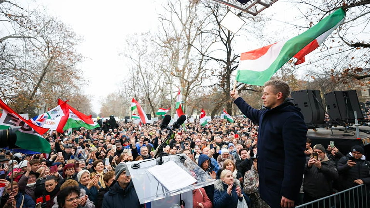 A TISZA Párt gyűlése Szegeden, a Széchenyi téren 2025. december 20-án