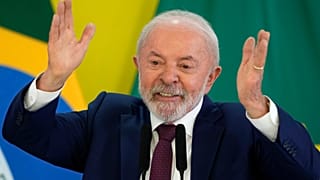 Inacio Lula da Silva beszédet mond a brazil elnöki palotában, 2025. december 18-án