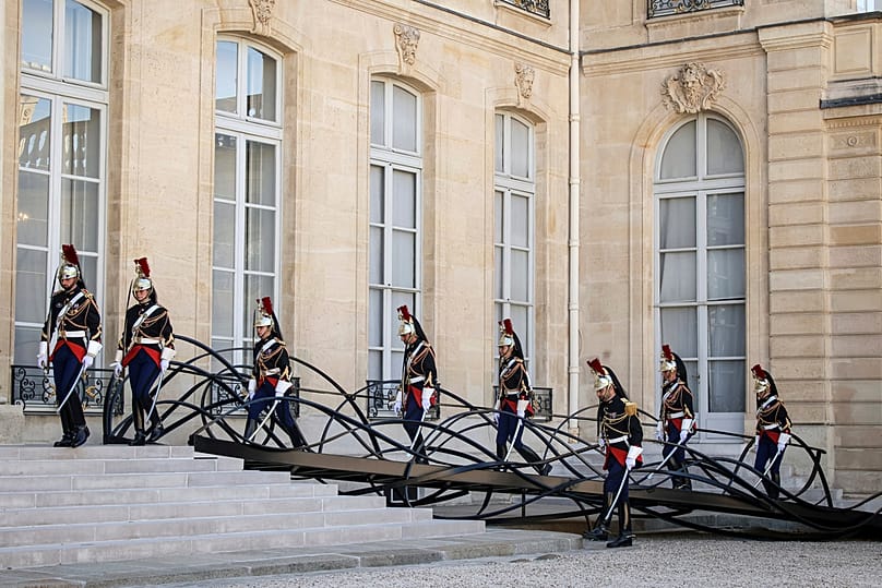 حرس الجمهورية في قصر الإليزيه بباريس، بتاريخ 27 أغسطس 2024.