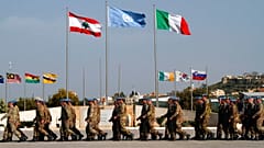 جنود إيطاليون منتشرين ضمن قوة الأمم المتحدة المؤقتة في لبنان (اليونيفيل) جنوب لبنان، يوم السبت 7 أبريل/نيسان 2012.