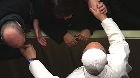 XIV. Leó pápa vatikáni hivatalnokok társaságában