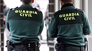 Imagen de archivo de dos agentes de la Guardia Civil.