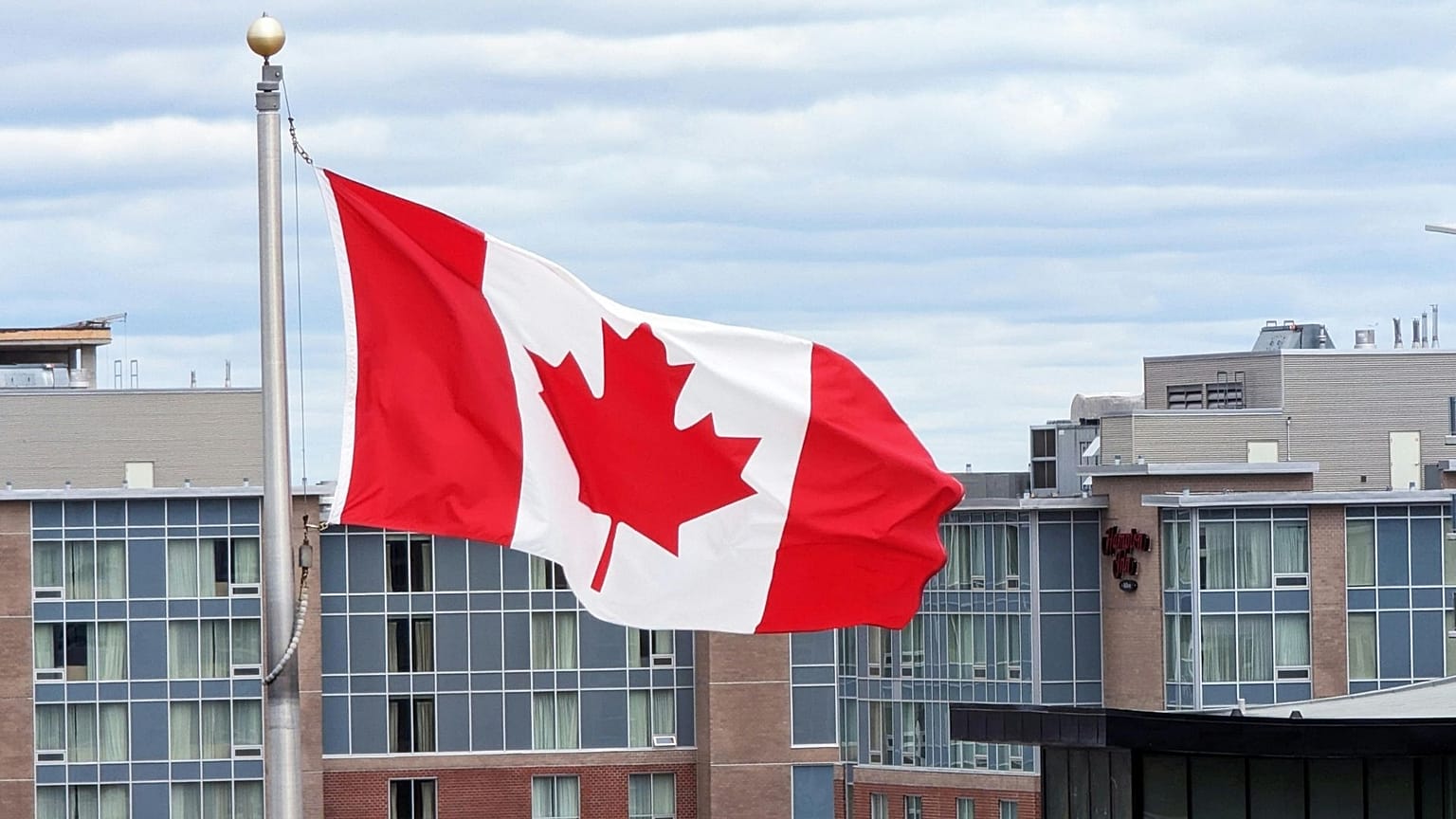 علم كندا