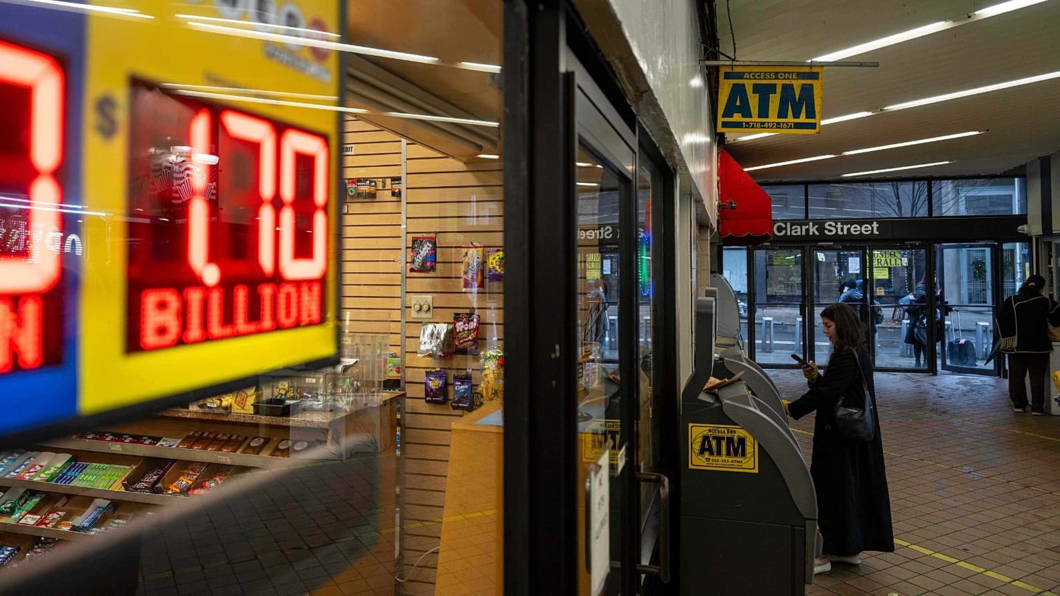 بخت‌آزمایی یک میلیارد و ۷۰۰ میلیون دلاری در آمریکا