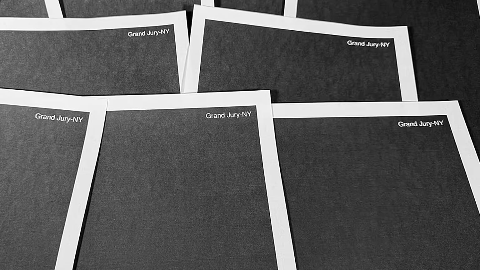 Epstein belgelerinde bazı sayfalar tamamen sansürlü.