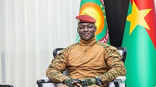 Burkina : au Mali, le capitaine Traoré nommé président de l'AES