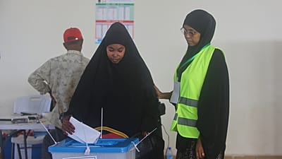 Somalis vote in the first one-person, one-vote local election in decades