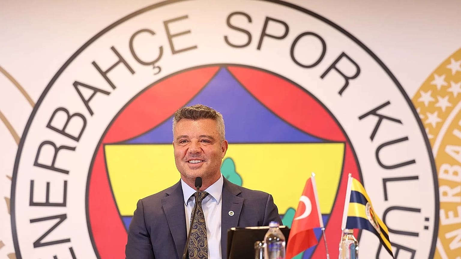 Fenerbahçe Başkanı Sadettin Saran