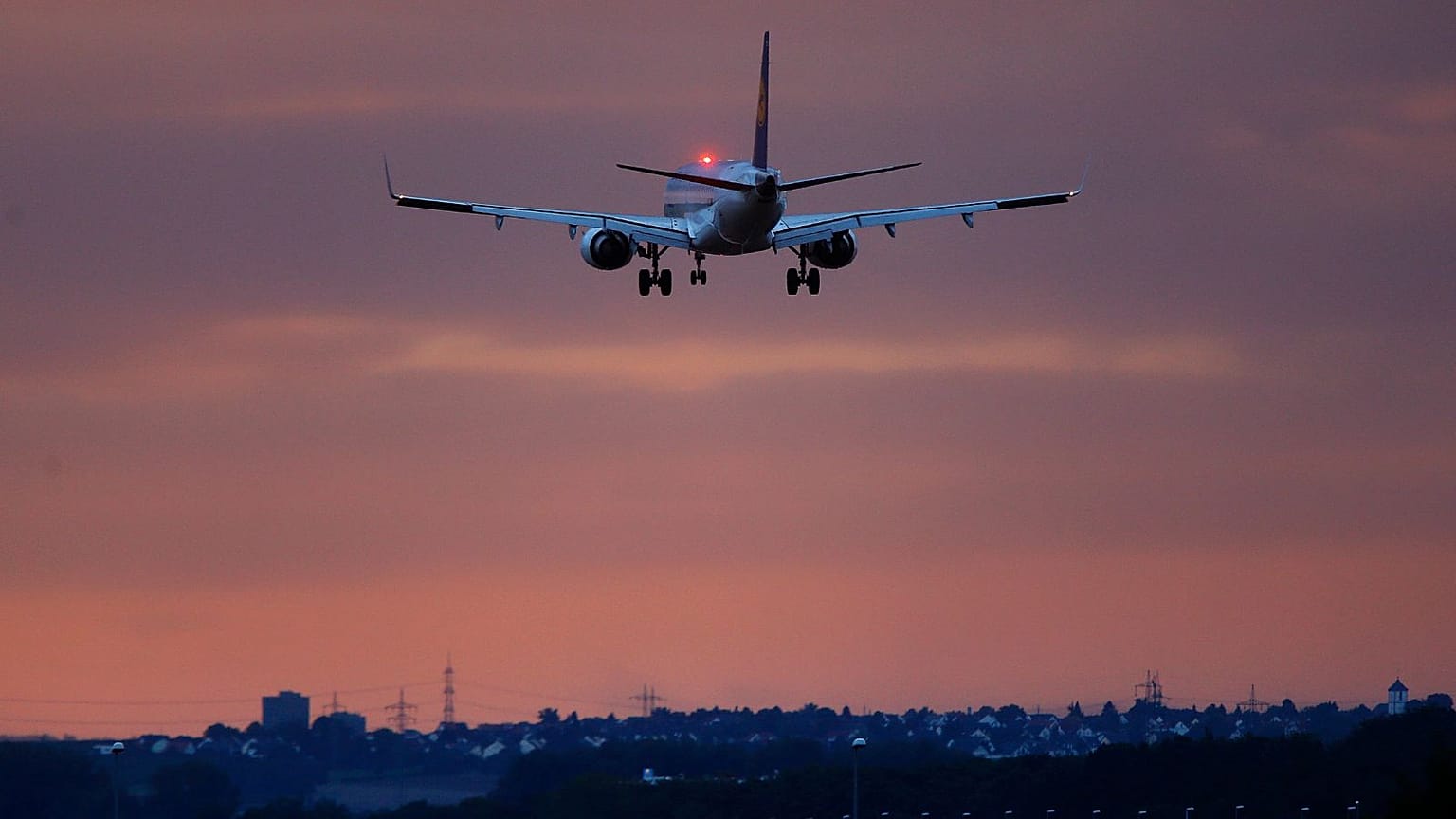 پرواز هواپیما