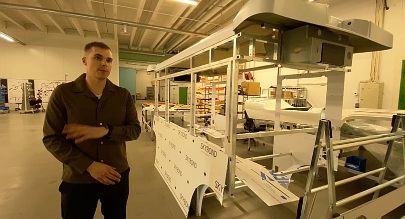 Kristian Pints, kierownik produkcji w zakładzie produkcyjnym firmy