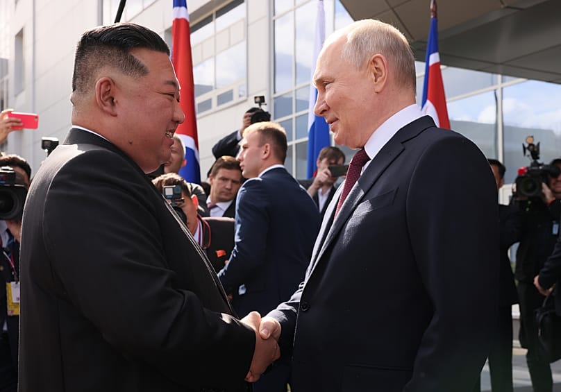 Le président russe Vladimir Poutine, et le dirigeant nord-coréen Kim Jong Un lors d'une rencontre en septembre 2023.