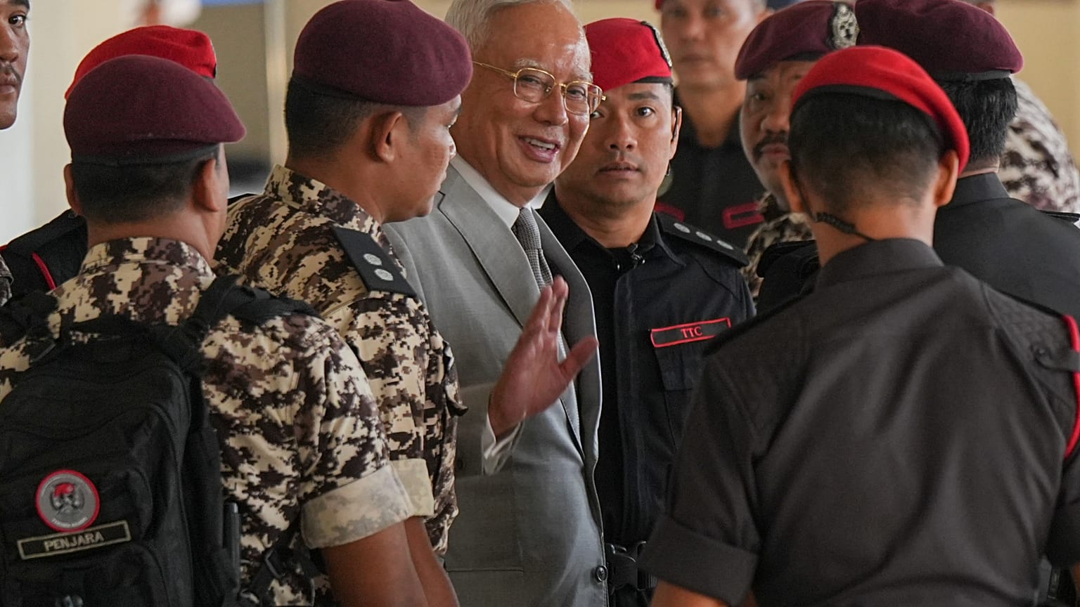 Наджиб Разак