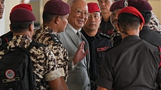 Наджиб Разак