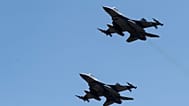 Polska poderwała myśliwce w związku z rosyjskimi atakami na Ukrainę. Na zdjęciu polskie myśliwce F-16 podczas manewrów na Litwie w 2017 r.