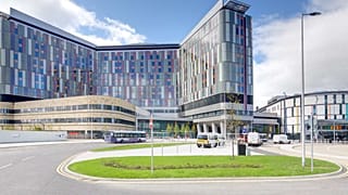 Queen Elizabeth Üniversitesi Hastanesi