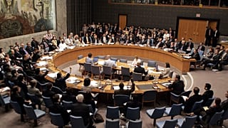 أعضاء مجلس الأمن في مقر الأمم المتحدة بنيويورك (تصوير: ديفيد كارپ/أسوشيتد برس)