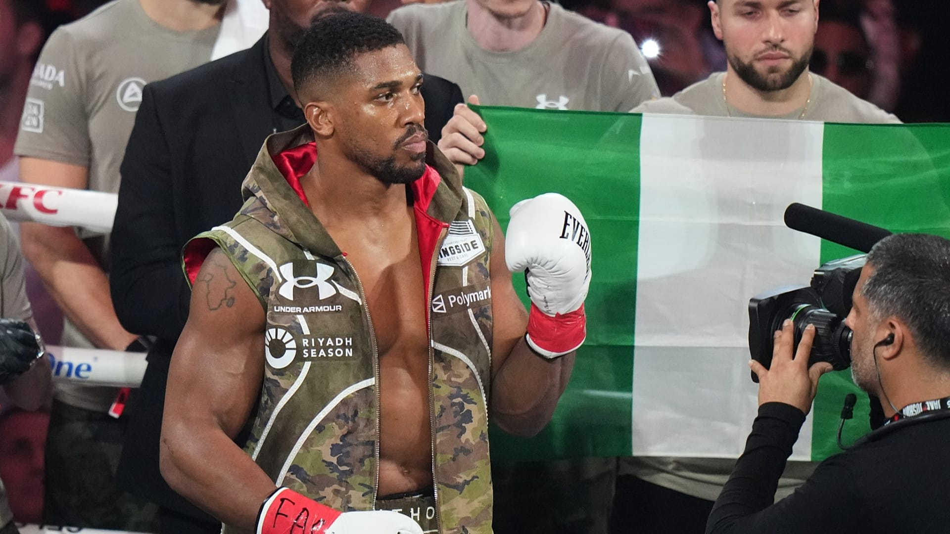 DOSYA: Anthony Joshua, Jake Paul ile Miami'deki karşılaşmasından önce ringde, 19 Aralık, 2025 