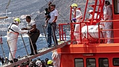 Migrants disembark at the port of La Estaca in Valverde at the Canary island of El Hierro, 26 August, 2024