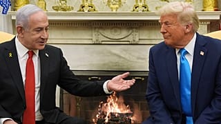  التقى الرئيس دونالد ترامب برئيس الوزراء الإسرائيلي بنيامين نتنياهو في المكتب البيضاوي بالبيت الأبيض، يوم الثلاثاء 4 فبراير/شباط 2025، في واشنطن.