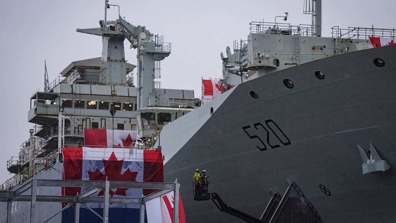  سفينة تابعة للبحرية الملكية الكندية، شمال فانكوفر، في 13 ديسمبر 2024.
