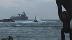 Les vents violents ont rendu difficile le contrôle des navires.