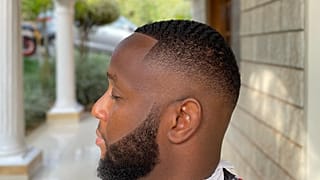 Au Kenya, Safari Martins réinvente la coiffure africaine