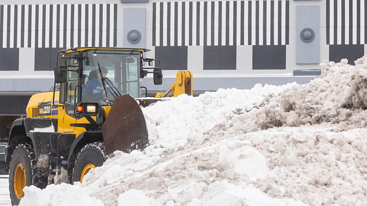Winter-legt-Polen-lahm-H-chste-Wetterwarnstufe-Verkehrschaos-und-Flugausf-lle