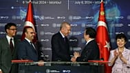Cumhurbaşkanı Recep Tayyip Erdoğan, Çinli elektrikli araç üreticisi BYD firması ile Sanayi ve Teknoloji Bakanlığı arasında Türkiye'de yatırıma yönelik imza törenine katıldı.