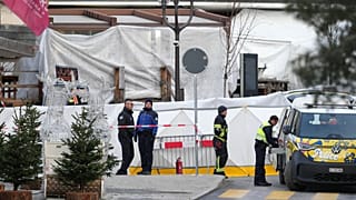 Les site de l'incendie meurtrier à Crans-Montana, Suisse, le 2 janvier 2026.